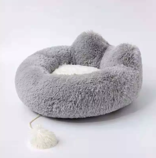 Cozy plush pet bed